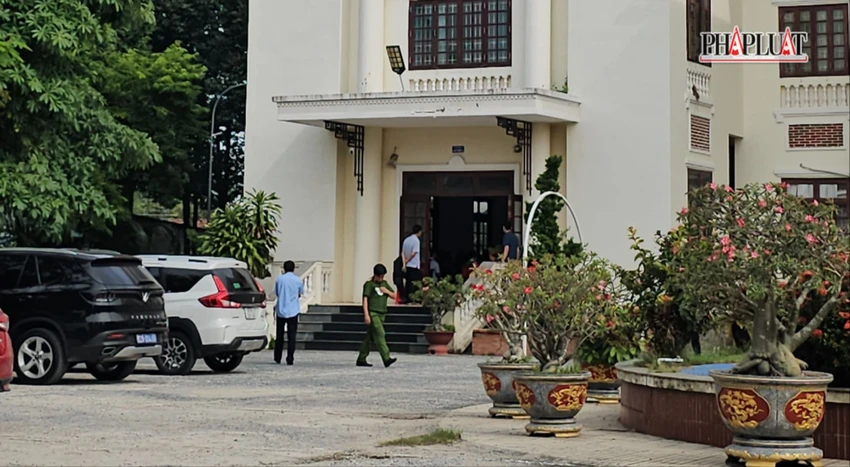 Lê Thanh Nhất Nguyên.jpg