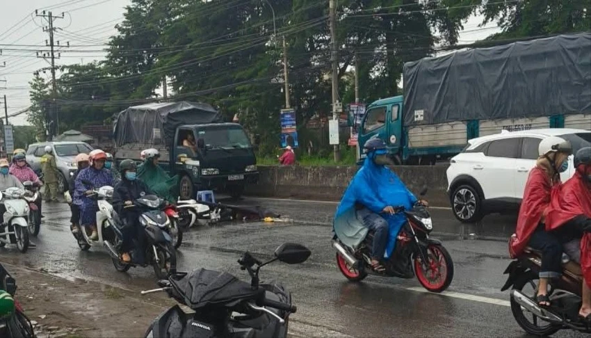 Hai phụ nữ.jpg