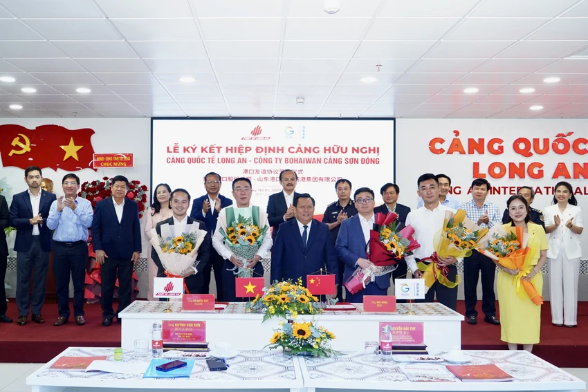 Cảng quốc tế Long An 2.JPG