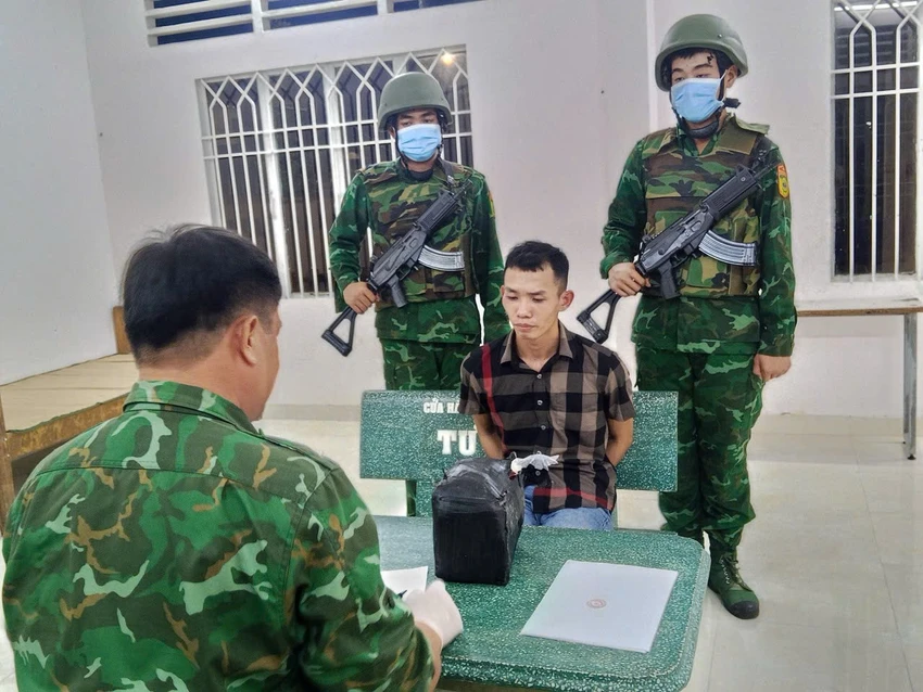 nam thanh niên.jpg