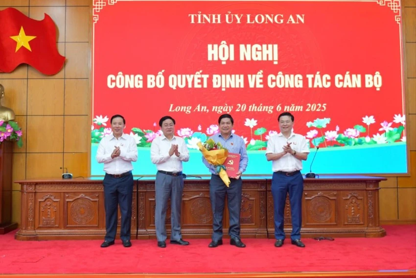 Tinh gọn bộ máy.jpg