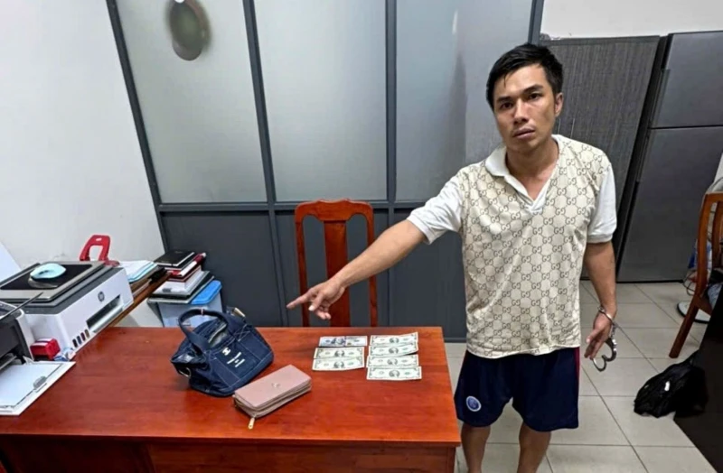 vàng giả.jpg