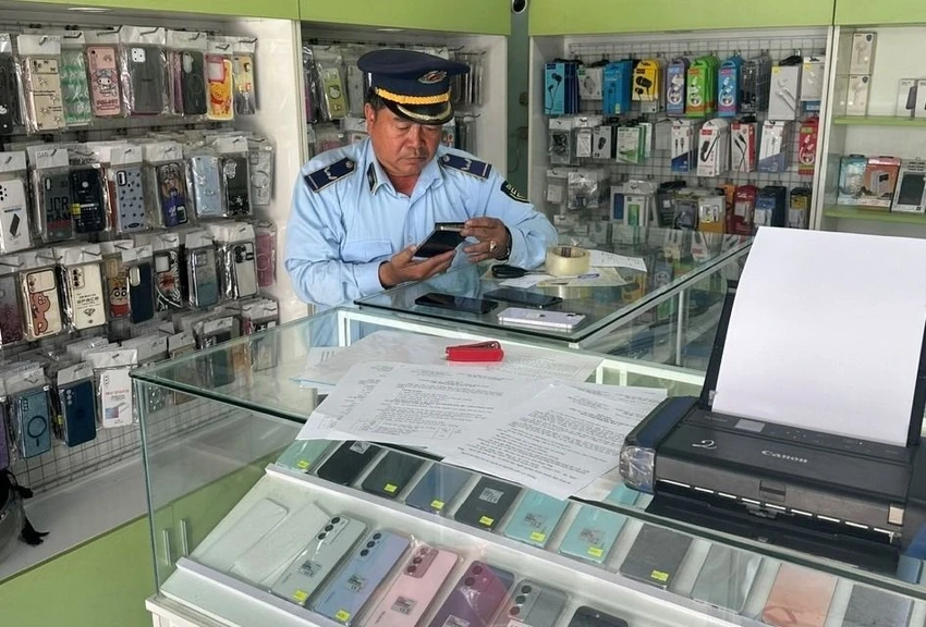 iPhone nhập lậu.jpg