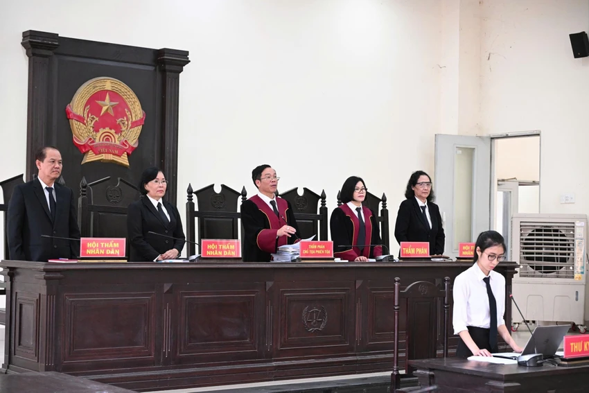 Vận chuyển ma túy.jpg