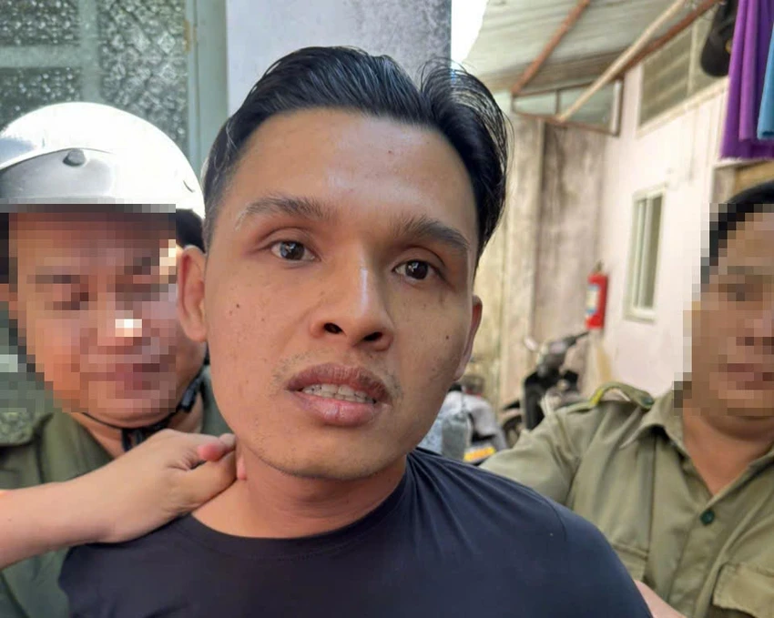 cướp giật dây chuyền.jpg