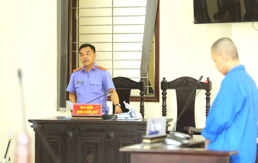 cậu ruột 4.JPG