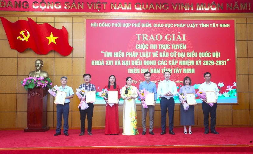 bầu cử 1.JPG
