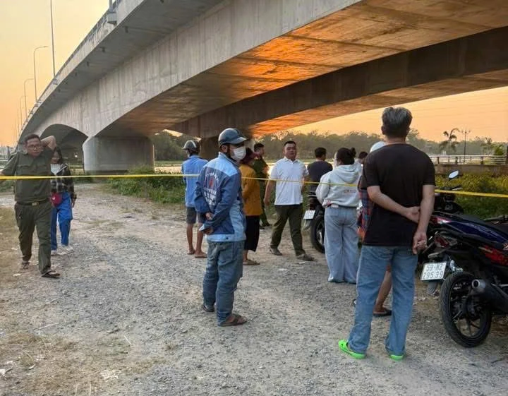 sông Vàm Cỏ Tây.jpg