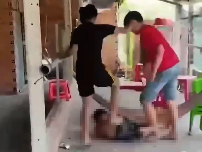 bé trai 12 tuổi 3.jpg
