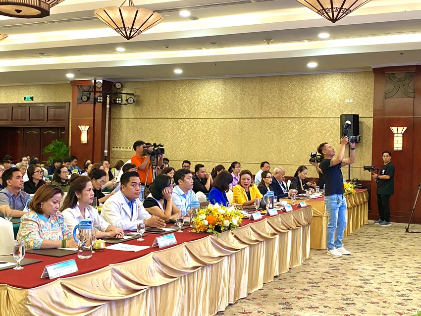Các Đại biểu tại Hội nghị Tiêu chuẩn du lịch Asean Các Đại biểu tại Hội nghị Tiêu chuẩn du lịch Asean