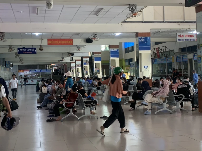 người dân nghỉ lễ 30-4