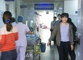 2 mẹ con tử vong, chồng nguy kịch nghi ngộ độc thực phẩm