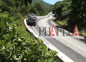 Video: Rút ruột xăng dầu trên đèo Hải Vân nhanh như chớp