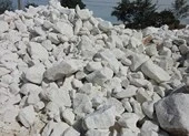 Trưởng công an TP.Thái Bình bị hắt vôi bột vào người