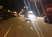 Xe máy đấu đầu trên đường Lê Nổ, 2 người tử vong trong đêm