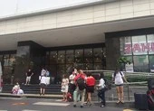 Bé 4 tuổi người nước ngoài rơi lầu ở chung cư quận 4