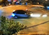 Tài xế Mercedes lạng lách giữa ngã tư bị phạt như thế nào?