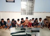 Nhiều nam nữ phê ma túy ở Long Hồ, Vĩnh Long