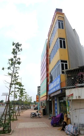 Những ngôi nhà siêu kỳ dị trên con đường 6.400 tỉ đồng ảnh 3 Những ngôi nhà siêu kỳ dị trên con đường 6.400 tỉ đồng ảnh 3