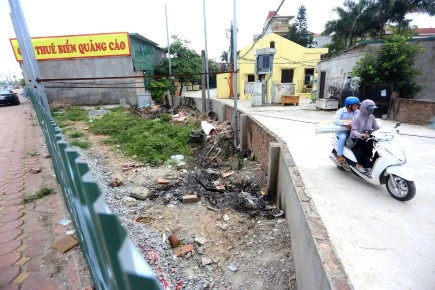 Những ngôi nhà siêu kỳ dị trên con đường 6.400 tỉ đồng ảnh 4 Những ngôi nhà siêu kỳ dị trên con đường 6.400 tỉ đồng ảnh 4