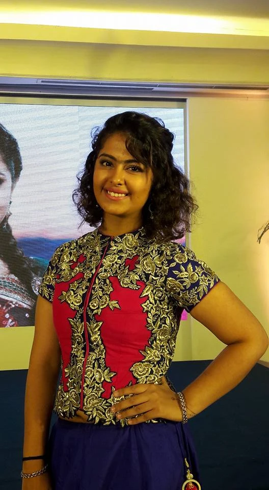 Vẻ đẹp 18 tuổi của Avika Gor