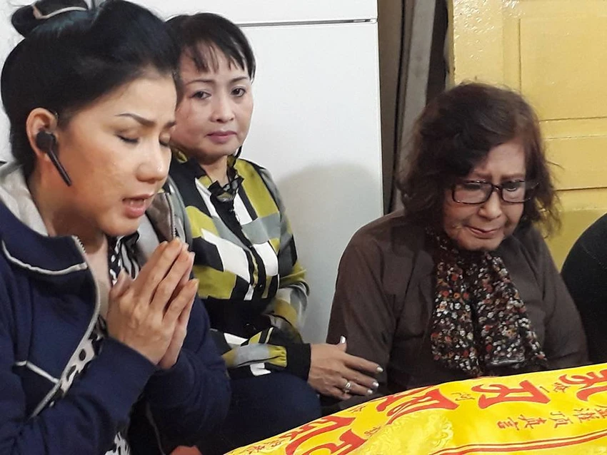 Sao cải lương nói lời cuối về Sầu nữ Út Bạch Lan! ảnh 2 Sao cải lương nói lời cuối về Sầu nữ Út Bạch Lan! ảnh 2
