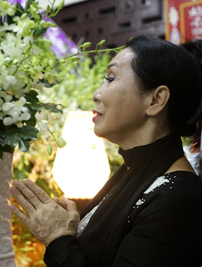 Sao cải lương nói lời cuối về Sầu nữ Út Bạch Lan! ảnh 3 Sao cải lương nói lời cuối về Sầu nữ Út Bạch Lan! ảnh 3