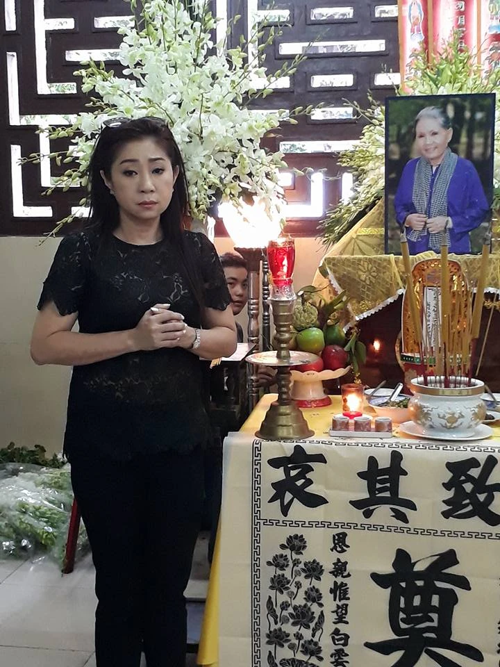 Sao cải lương nói lời cuối về Sầu nữ Út Bạch Lan! ảnh 1 Sao cải lương nói lời cuối về Sầu nữ Út Bạch Lan! ảnh 1
