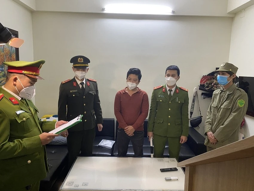 Công an tỉnh Thừa Thiên - Huế triệt xóa một đường dây mua bán dữ liệu, thông tin cá nhân trái phép năm 2022. Ảnh: H.NHUNG Công an tỉnh Thừa Thiên - Huế triệt xóa một đường dây mua bán dữ liệu, thông tin cá nhân trái phép năm 2022. Ảnh: H.NHUNG