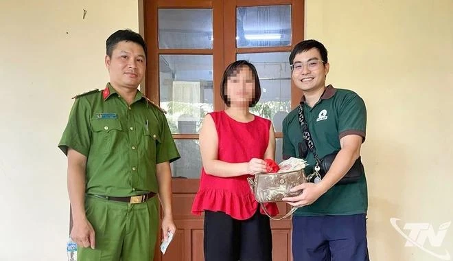 Túi chứa gần 150 triệu.jpg