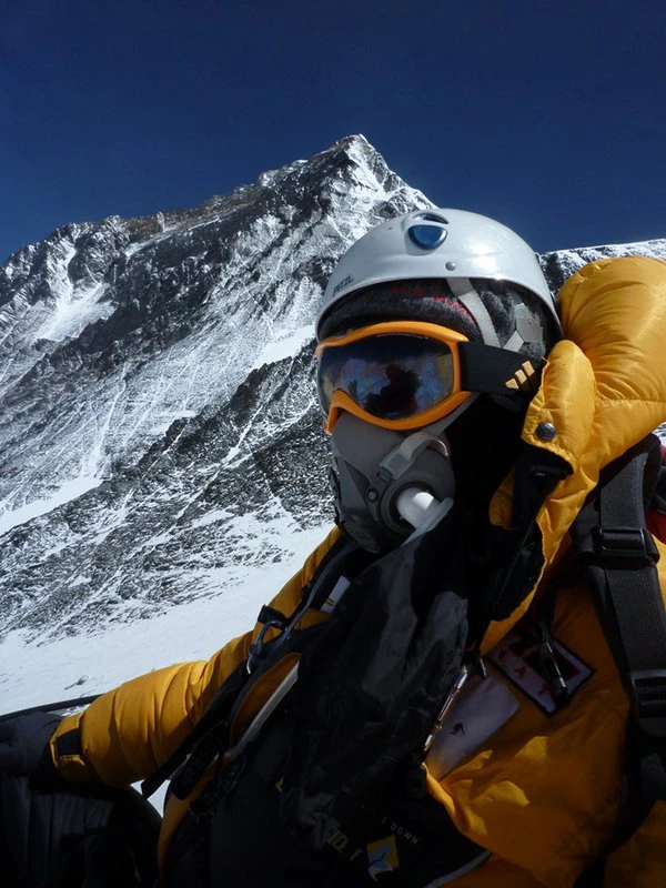 Mùa leo núi Everest năm nay rất nguy hiểm, đã có hai người chết ảnh 1