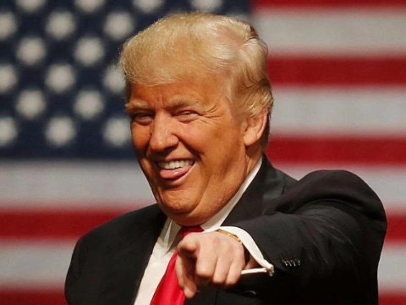 Ông Trump tuyên bố sẽ khôi phục ngay biện pháp thẩm vấn trấn nước nếu thắng cử tổng thống. 