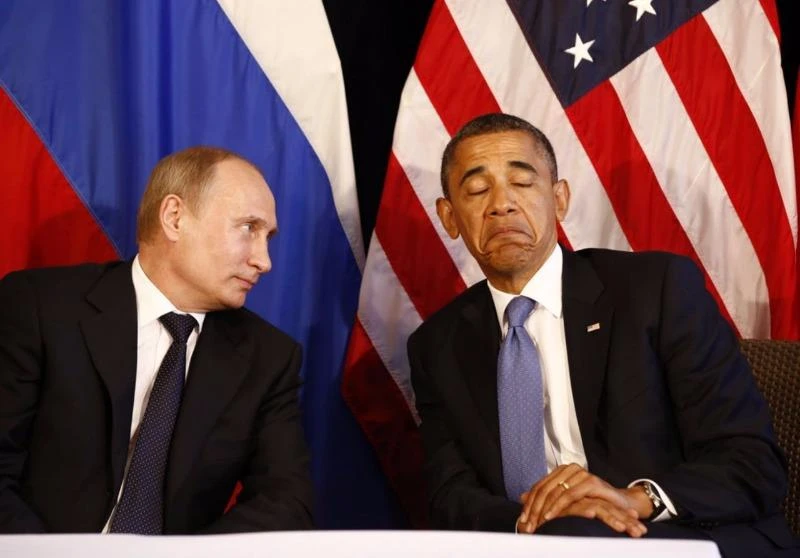 Tổng thống Obama vào tuổi 55: Loạt ảnh qua năm tháng ảnh 16 Tổng thống Obama (phải) và Tổng thống Nga Vladimr Putin tại hội nghị G20 ở Mexico ngày 18-6-2012.
