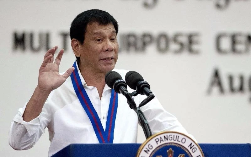 Tổng thống Duterte kịch liệt đả kích LHQ khi phát biểu tại trụ sở cảnh sát quốc gia Philippines ngày 17-8.