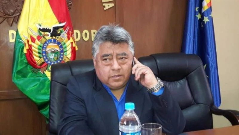 Thứ trưởng Nội vụ Bolivia Rodolfo Illanes bị thợ mỏ bắt cóc và đánh chết. 