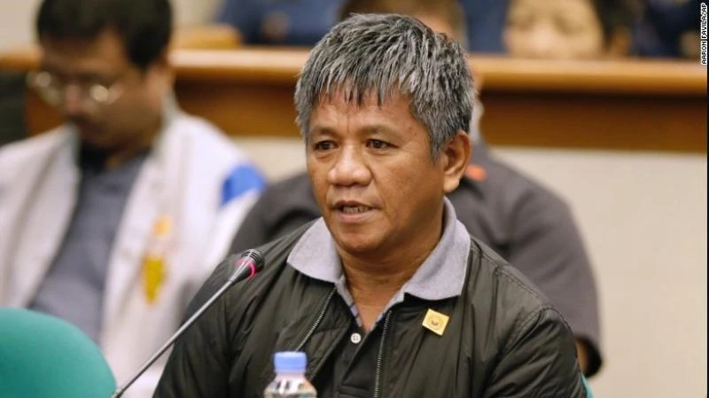 Ông Duterte từng lập đội xử tử 1.000 người ở Davao? ảnh 1 Nhân chứng Edgar Matobato từng là thành viên đội xử tử, điều trần trước Thượng viện Philippines ngày 15-9.