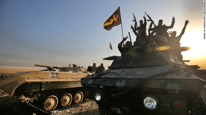 Ngày đầu tái chiếm Mosul từ IS: Giành lại 200 km2 đất ảnh 1 Lực lượng Iraq tiến về Mosul trong ngày 17-10.