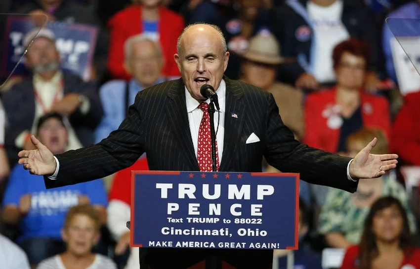 Ông Rudy Giuliani trong một đợt vận động tranh cử của ông Trump. 