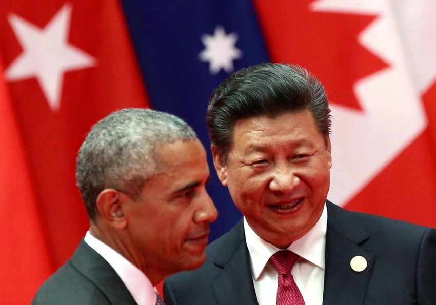 Chủ tịch Trung Quốc Tập Cận Bình (phải) trong một cuộc gặp với Tổng thống Mỹ Barack Obama.