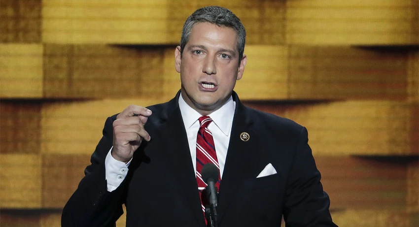 Hạ nghị sĩ trẻ Tim Ryan đang là thách thức với bà Nancy Pelosi. 