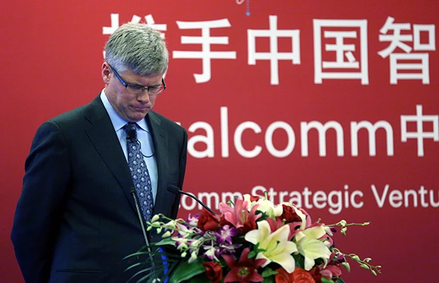 Nếu ông Trump làm căng, Trung Quốc sẽ thế nào? ảnh 1 Giám đốc điều hành Qualcomm Steve Mollenkopf trong một cuộc họp báo ở Trung Quốc năm 2015. Ảnh: DAILY TECH