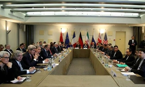 Nếu ông Trump làm căng, Trung Quốc sẽ thế nào? ảnh 5 Nhóm P5+1 và Iran trong một cuộc đàm phán tại Thụy Sĩ ngày 30-3-2015. Ảnh: PRESS TV