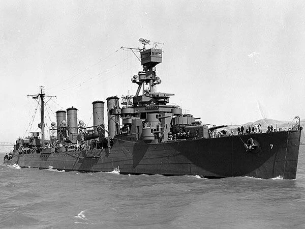 Tàu USS Raleigh hồi sinh chỉ 2 tháng sau trận đánh. Ảnh: THE DRIVE