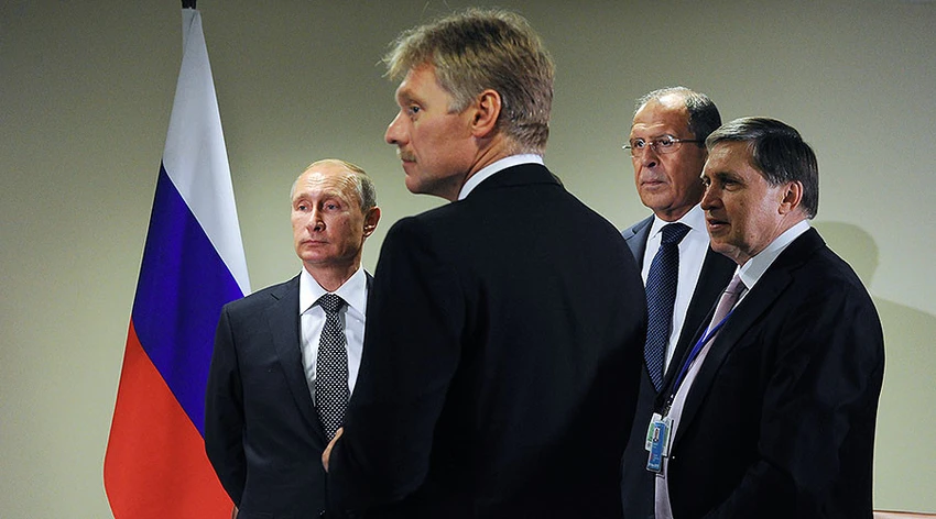 (Từ phải sang): Trợ lý Tổng thống Yury Ushakov, Ngoại trưởng Nga Sergey Lavrov, người phát ngôn Tổng thống Dmitry Peskov, Tổng thống Nga Putin. Ảnh: SPUTNIK 