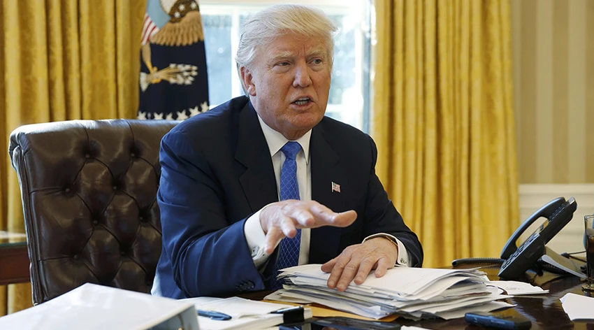 Tổng thống Trump trả lời phỏng vấn Reuters từ Nhà Trắng ngày 23-2. Ảnh: REUTERS