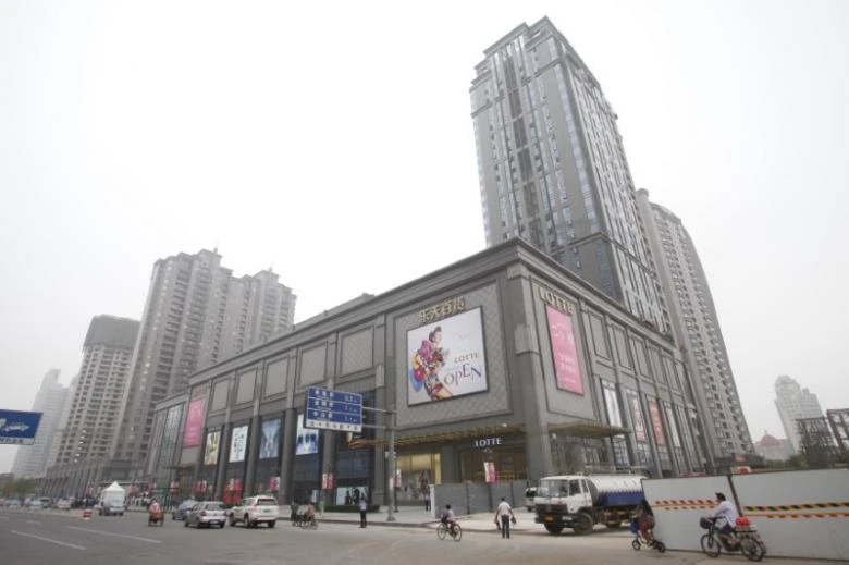 Một cửa hàng Lotte ở TP Thiên Tân (Trung Quốc). Ảnh: REUTERS