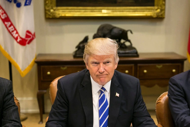 Tổng thống Trump trong một cuộc họp tại phòng Roosevelt ở Nhà Trắng (Mỹ) tuần trước. Ảnh: NEW YORK TIMES