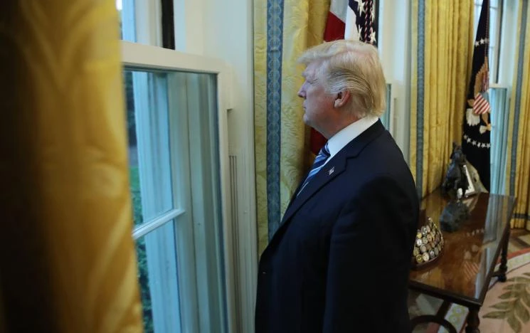Tổng thống Trump đã tưởng công việc tổng thống dễ dàng hơn công việc kinh doanh trước đây của mình. Ảnh: REUTERS