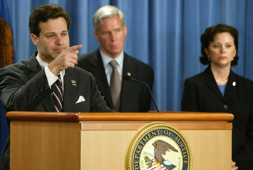 Ông Chris Wray (trái) được cân nhắc vào vị trí Giám đốc FBI. Ảnh: GETTY IMAGES