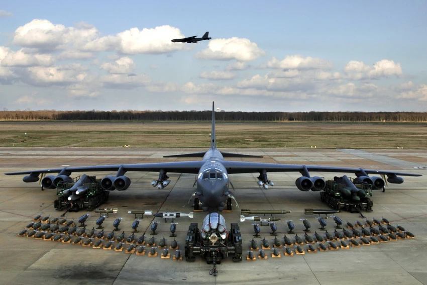 Máy bay ném bom B-52 của Mỹ. Ảnh: NATIONAL INTEREST